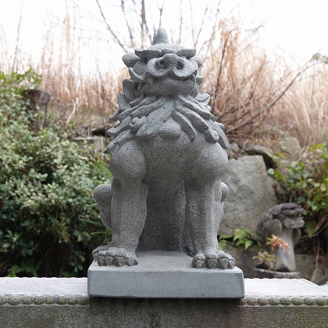 原石は和泉砂岩大きさは一尺三寸