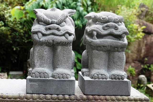 獅子　シシ　狛犬　シーサー 狛犬 置物 獅子 シーサー玄関 神棚 風水 雄雌セット 一対 風水